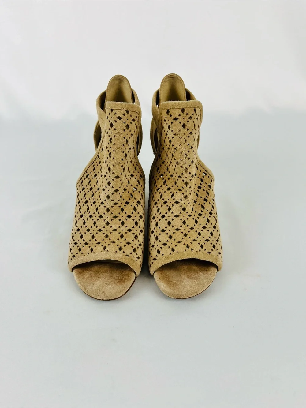 Cole Haan Edie Wedge Peep-toe Sandals Side Cutouts Stacked Wedge Heel Tan Sz 7